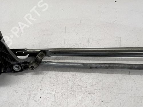 Used Front wipers mechanism Front wipers mechanism VOLVO V50 (545) 1.6 (101 hp) 39670410 39670410