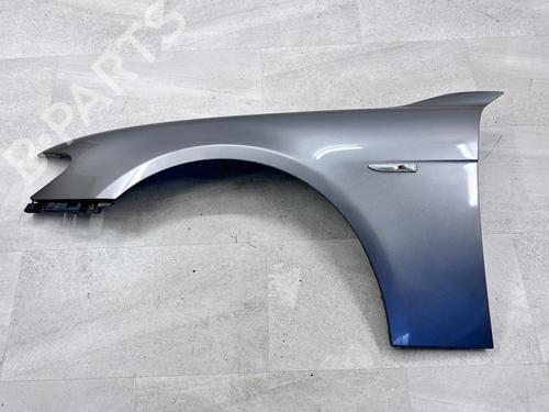Used Middle console Middle console VW GOLF VI (5K1) 1.4 (80 hp) 40090343 40090343