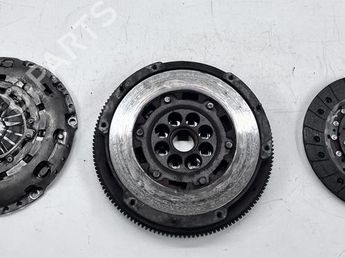 flywheel-jaguar-x-type-i-x400-2001-2002-2003-2004-2005-2006-2007-2008-2009-39673641 main image