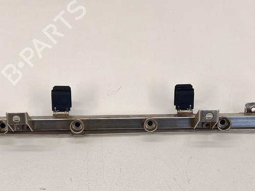 Used Injection rail Injection rail BMW 5 (E39) 523 i (170 hp) 40090261 40090261