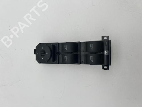 Used Left front window switch Left front window switch FORD FOCUS II Convertible 2.0 TDCi (136 hp) 39743813 39743813