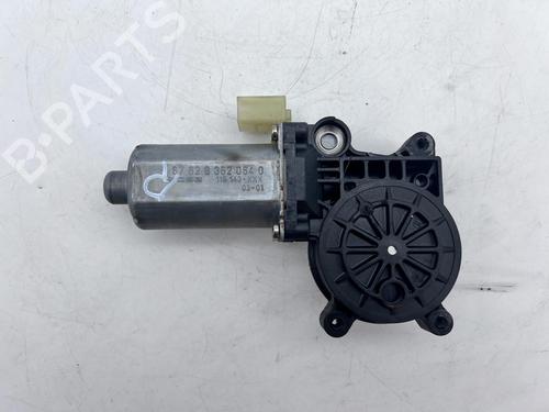 right-front-window-motor-bmw-3-touring-e46-1999-2000-2001-2002-2003-2004-2005-39672521 main image