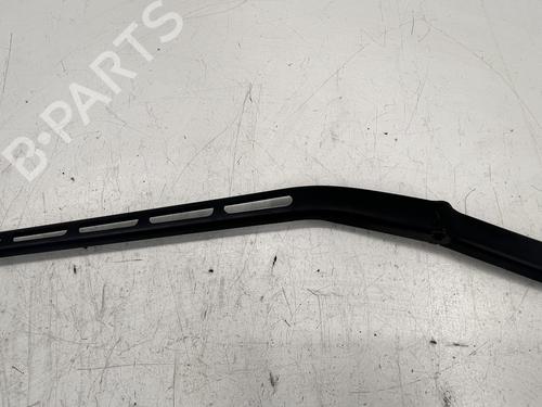 Used Front windshield wiper arm Front windshield wiper arm MERCEDES-BENZ C-CLASS T-Model (S203) C 180 Kompressor (203.246) (143 hp) 39679461 39679461