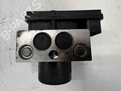 Used ABS pump ABS pump MERCEDES-BENZ C-CLASS (W203) C 180 Kompressor (203.046) (143 hp) 39675773 39675773