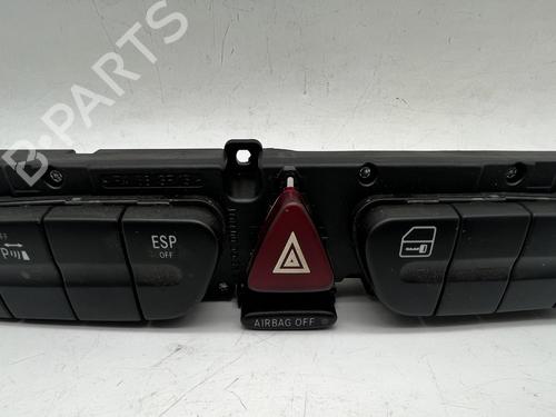 Used Warning switch Warning switch MERCEDES-BENZ C-CLASS Coupe (CL203) C 180 (203.735) (129 hp) 39672061 39672061