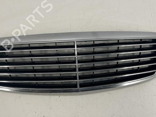 grille-mercedes-benz-e-class-t-model-s211-2003-2004-2005-2006-2007-2008-2009-39675272 main image