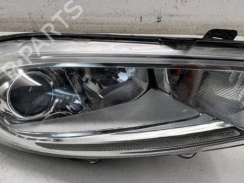 Used Left headlight Left headlight FORD FIESTA VI (CB1, CCN) 1.0 Sport (140 hp) 39682531 39682531