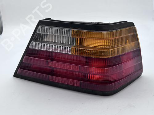 Højre baglygte Højre baglygte MERCEDES-BENZ 124 Saloon (W124) 300 D (124.130) (113 hp) 39681885 39681885