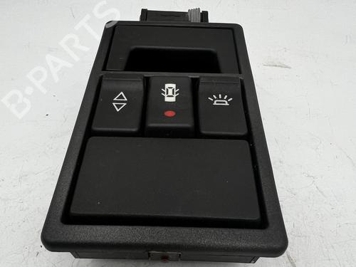 Schakelaar Schakelaar RENAULT 25 (B29_) 2.7 V6 Injection (B298) (141 hp) 39671913 39671913