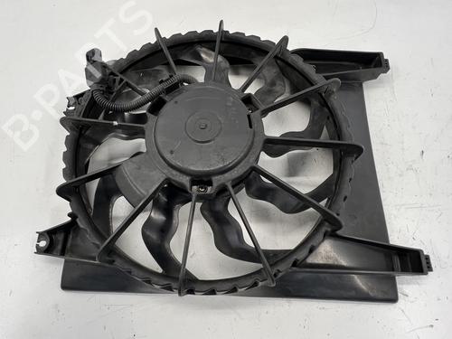 Køleventilator elektrisk Køleventilator elektrisk HYUNDAI SANTA FÉ II (CM) 2.2 CRDi GLS (150 hp) 39683048 39683048