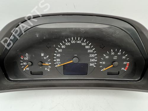 Used Instrument cluster Instrument cluster MERCEDES-BENZ E-CLASS T-Model (S210) E 240 T (210.262) (170 hp) 39679087 39679087
