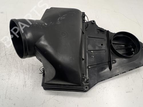 Luftfilter kasse Luftfilter kasse RENAULT 25 (B29_) 2.7 V6 Injection (B298) (141 hp) 39678093 39678093