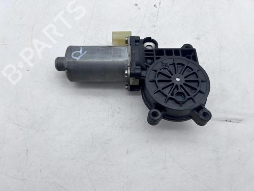 Right front window motor BMW 3 Touring (E46) 318 i | BP39672521E20 - Image 3
