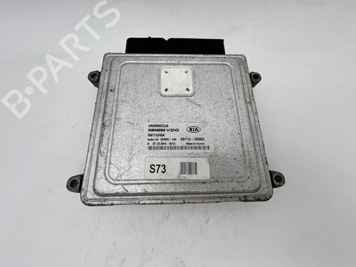 Used Engine control unit (ECU) Engine control unit (ECU) KIA CARENS III MPV (UN) 2.0 CVVT (144 hp) 39673064 39673064