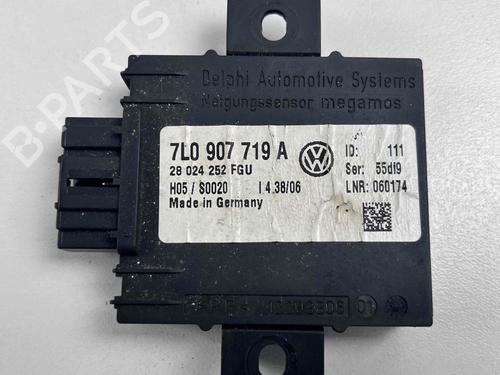 Used Electronic module Electronic module VW TOUAREG (7LA, 7L6, 7L7) 5.0 V10 TDI (313 hp) 39675415 39675415
