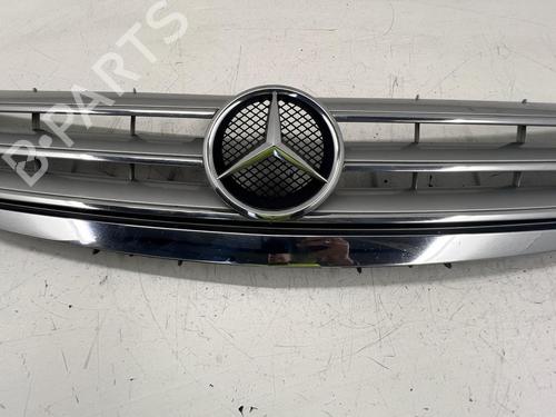 Used Grille Grille MERCEDES-BENZ A-CLASS (W169) A 170 (169.032, 169.332) (116 hp) 40188613 40188613
