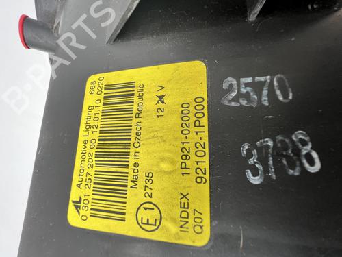 Right headlight KIA VENGA (YN) 1.4 CRDi 90 | BP40037852C29 - Image 6