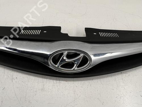 Grill Grill HYUNDAI i30 Estate (FD) 1.4 (109 hp) 39672415 39672415
