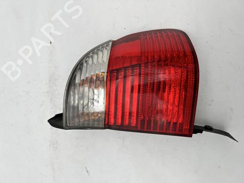 right-taillight-bmw-5-touring-e39-1996-1997-1998-1999-2000-2001-2002-2003-2004-39674479 main image