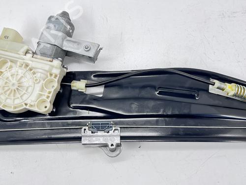 Rear left window mechanism BMW 7 (E65, E66, E67) 730 d | BP39670270C24 - Image 2