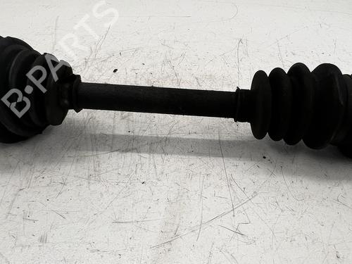 Drivaksel fortil venstre Drivaksel fortil venstre OPEL KADETT E (T85) 1.6 i (C19, D19) (75 hp) 39675726 39675726