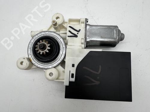 Left front window motor VOLVO V50 (545) 1.6 | BP39678621E21 - Image 4