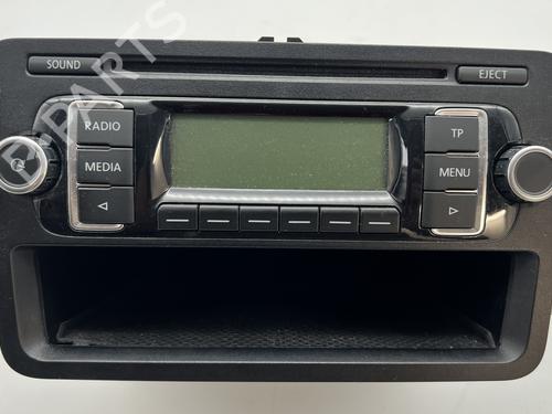 Used Radio Radio VW GOLF VI Variant (AJ5) 2.0 TDI (140 hp) 39671525 39671525