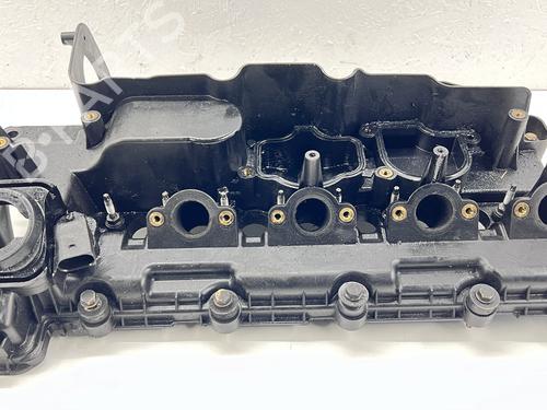 Used Valve cover Valve cover BMW 3 Touring (E46) 320 d (150 hp) 40090305 40090305