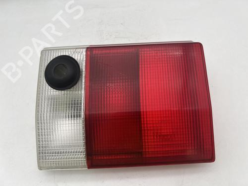 Højre baklys, luke Højre baklys, luke AUDI 80 B3 Saloon (893, 894, 8A2) 1.8 S (90 hp) 39880385 39880385