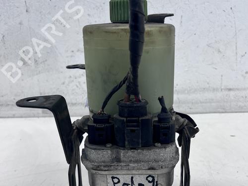 Used Steering pump Steering pump VW POLO IV (9N_, 9A_) 1.2 12V (64 hp) 39671086 39671086