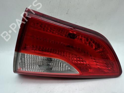 right-tailgate-light-hyundai-i30-gd-2011-39675723 main image