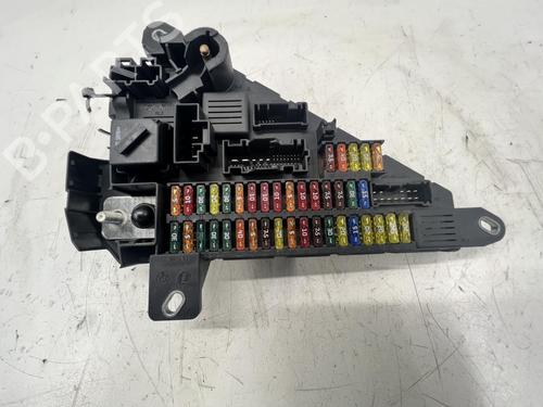 Fuse box BMW 5 Touring (E61) 523 i | BP39680445E1 - Image 8