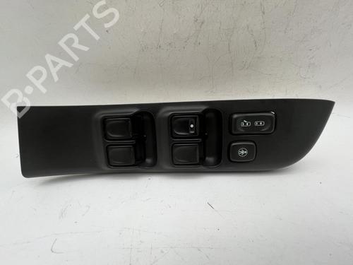 Venstre fortil elrude kontakt Venstre fortil elrude kontakt OPEL FRONTERA B (U99) 2.2 i (6B_ZC, 6B_VF, 6B_66, 6B_76) (136 hp) 39678408 39678408