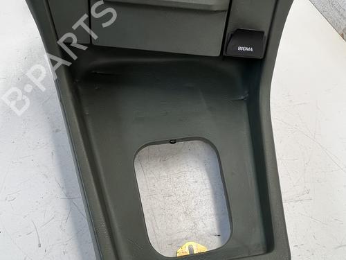 Used Cup/Object holder Cup/Object holder BMW 7 (E23) 732 i (197 hp) 39676579 39676579