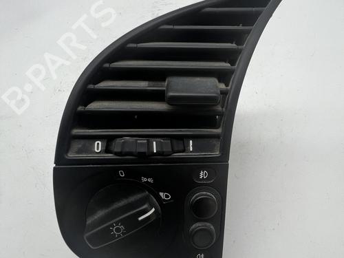 Difusor / Saída de ar Difusor / Saída de ar BMW 3 Coupe (E36) 316 i (102 hp) 39677042 39677042