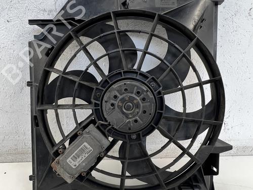 radiator-fan-bmw-3-touring-e46-1999-2000-2001-2002-2003-2004-2005-39670908 main image