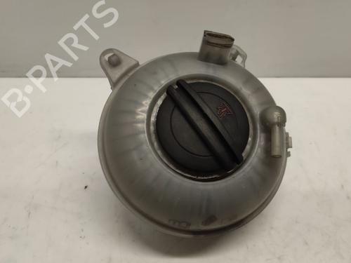 expansion-tank-vw-golf-vii-5g1-bq1-be1-be2-2012-2013-2014-2015-2016-2017-2018-2019-2020-2021-40348940 main image