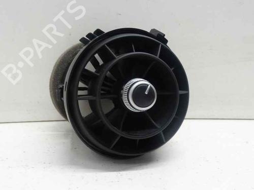 air-vent-audi-a1-8x1-8xk-2010-2011-2012-2013-2014-2015-2016-2017-2018-2019-40354901 main image