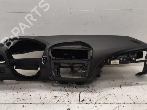 dashboard-bmw-1-f21-2011-2012-2013-2014-2015-2016-2017-2018-2019-40351154 main image