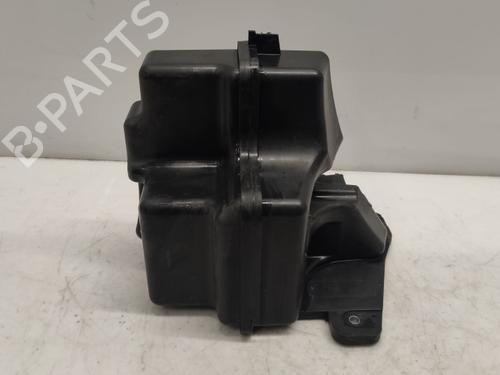 windscreen-washer-tank-vw-golf-vii-5g1-bq1-be1-be2-2012-2013-2014-2015-2016-2017-2018-2019-2020-2021-40350280 main image