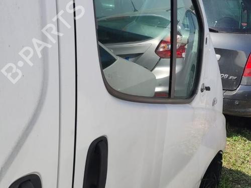 right-front-door-renault-trafic-ii-van-fl-2001-40354562 main image