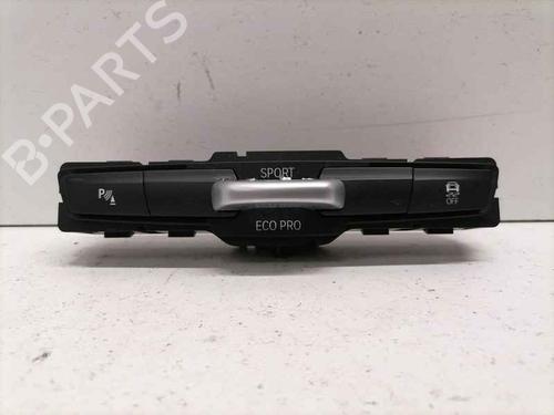 switch-bmw-2-gran-tourer-f46-2014-40348978 main image