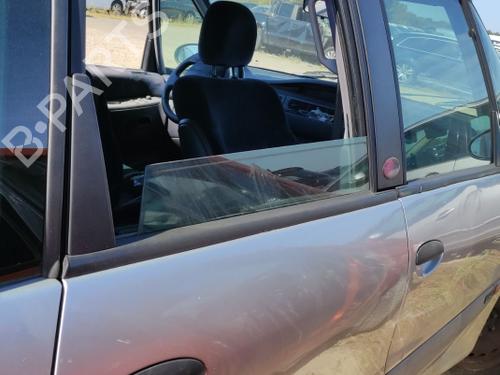 Used Right rear door Right rear door RENAULT ESPACE III (JE0_) 2.2 dCi (JE0K) (130 hp) 40352949 40352949
