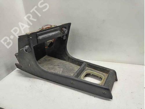 Used Middle console Middle console BMW 3 (E21) 323 i (143 hp) 40356977 40356977