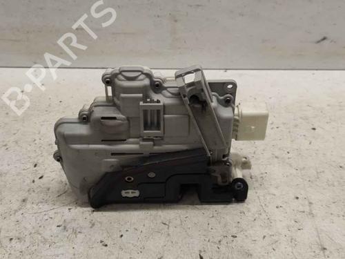front-right-lock-vw-passat-b7-variant-365-2010-2011-2012-2013-2014-2015-40355337 main image