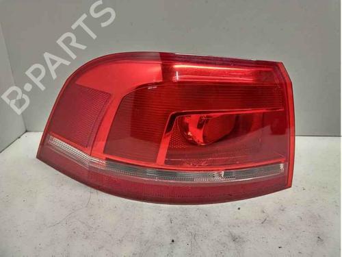 left-taillight-vw-passat-b7-variant-365-2010-2011-2012-2013-2014-2015-40351467 main image