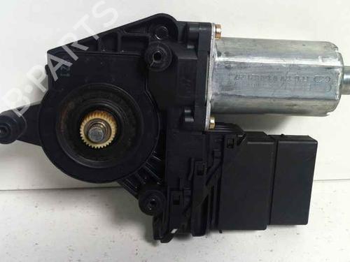 Used Left rear window motor Left rear window motor VW PASSAT B5 (3B2) 1.9 TDI (115 hp) 40351846 40351846