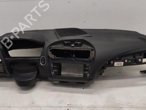 dashboard-bmw-1-f21-2011-2012-2013-2014-2015-2016-2017-2018-2019-40349507 main image