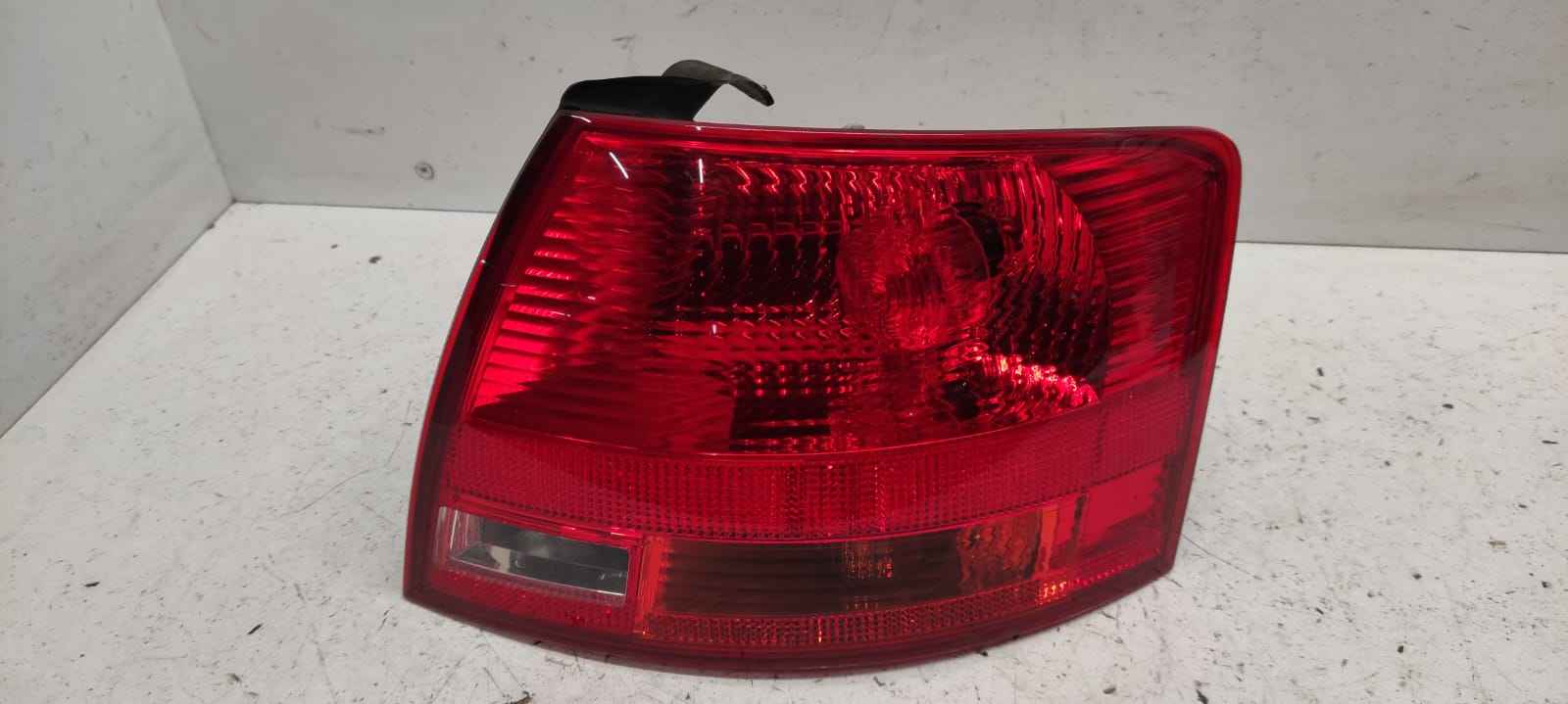 Right taillight AUDI A4 B7 Avant (8ED) 2.0 TDI 16V | BP40354818C35 - Image 1