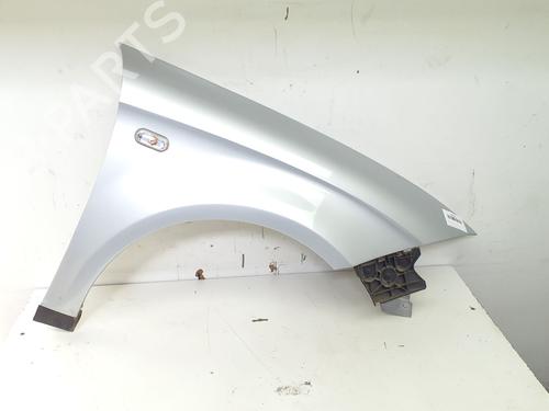 right-front-fenders-seat-toledo-iii-5p2-2004-2005-2006-2007-2008-2009-38390104 main image